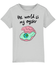 Load image into Gallery viewer, The world is my oyster t shirt - kids&#39;